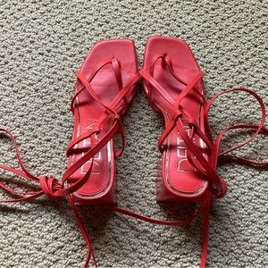 New Deltan Sandals Size 5.5